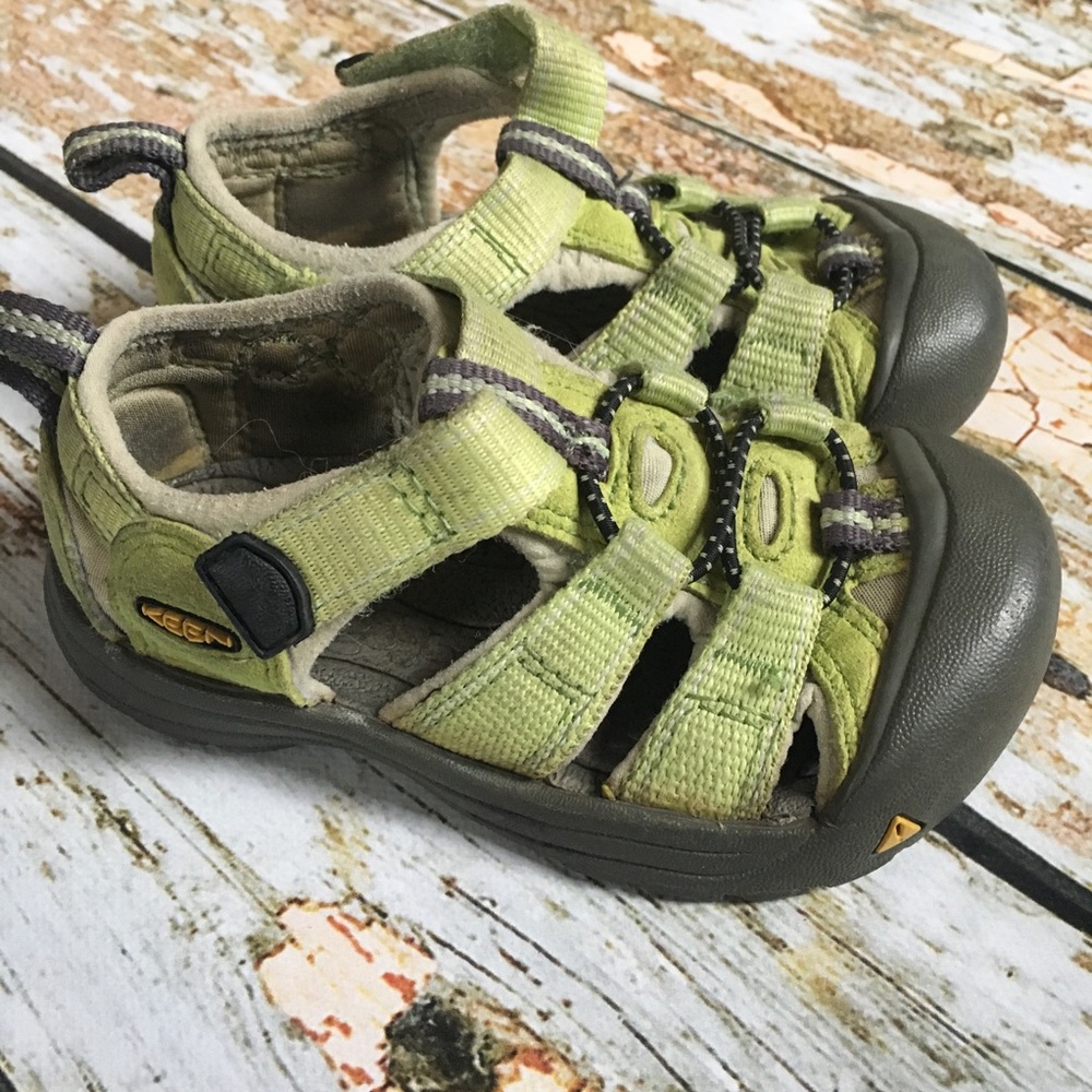 Baby Toddler KEEN sandals size 6